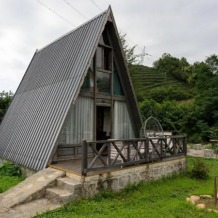 Yesil Dues Bed & Breakfast Nize