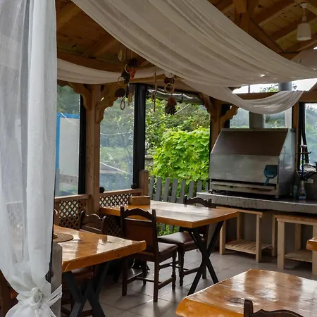 Bed & Breakfast Yesil Dues