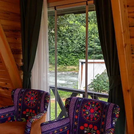 Bed & Breakfast Yesil Dues