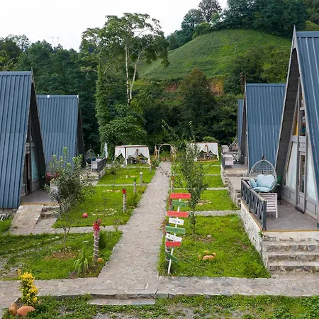 Bed & Breakfast Yesil Dues Nize