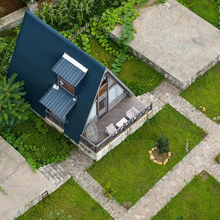 Yesil Dues Bed & Breakfast Nize