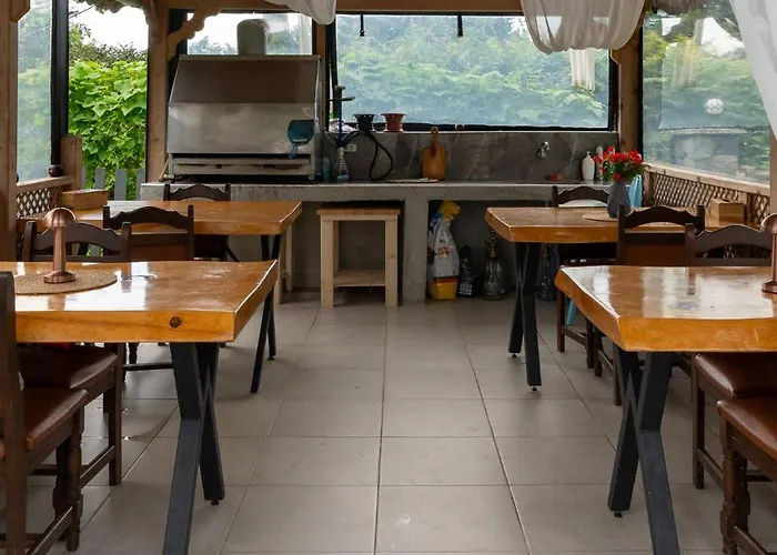 Yesil Dues 住宿加早餐酒店 Nize